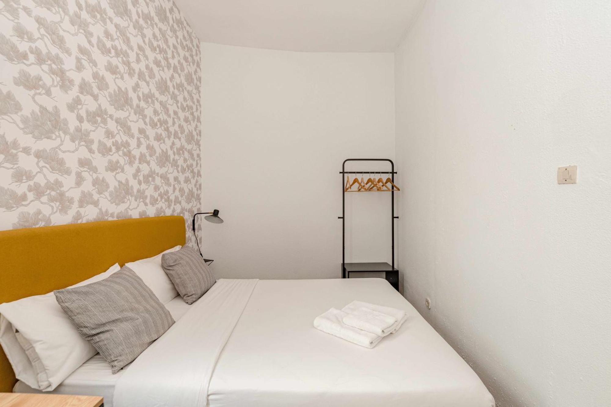 Sol Y Tirso Rooms Madrid Exterior foto