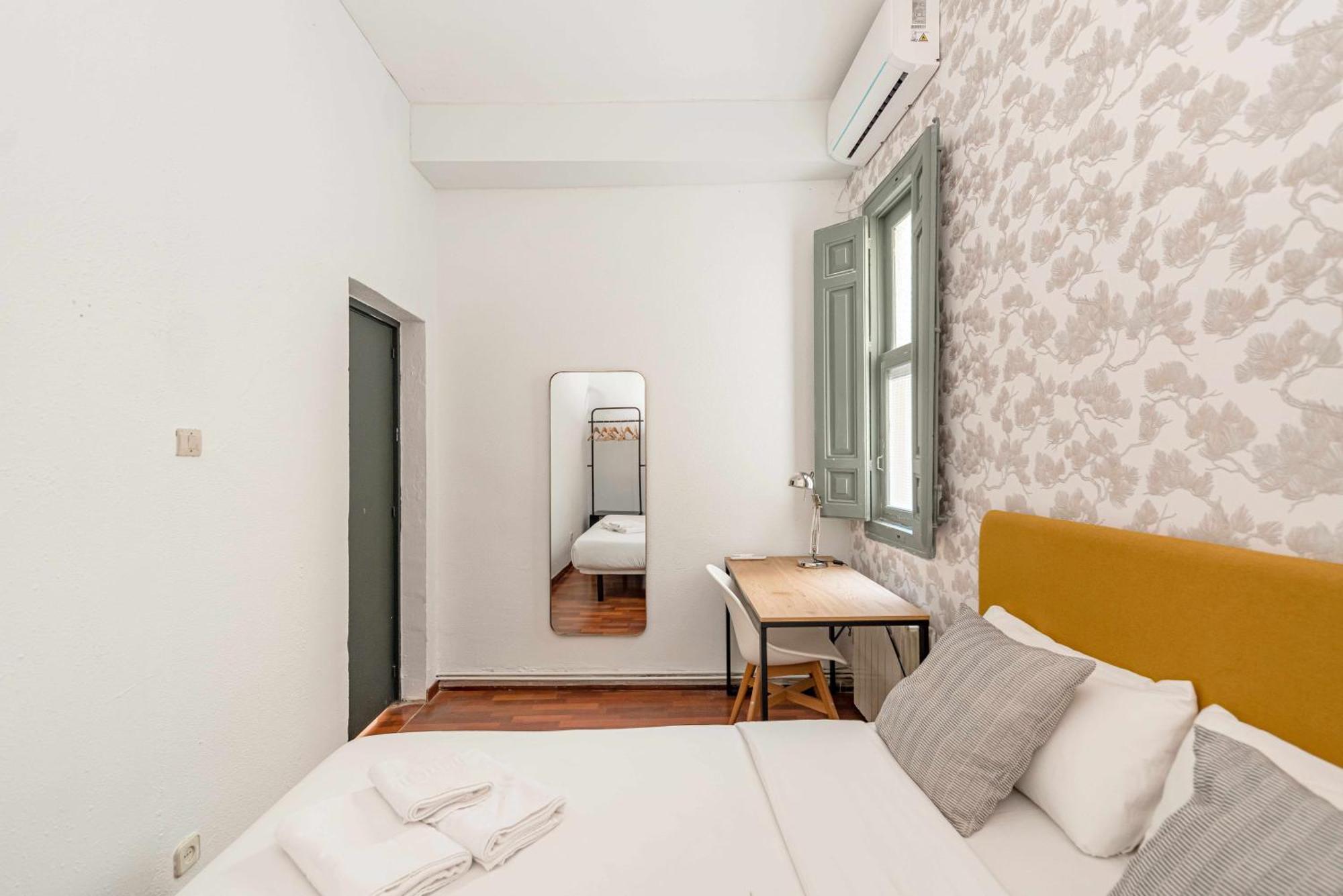 Sol Y Tirso Rooms Madrid Exterior foto