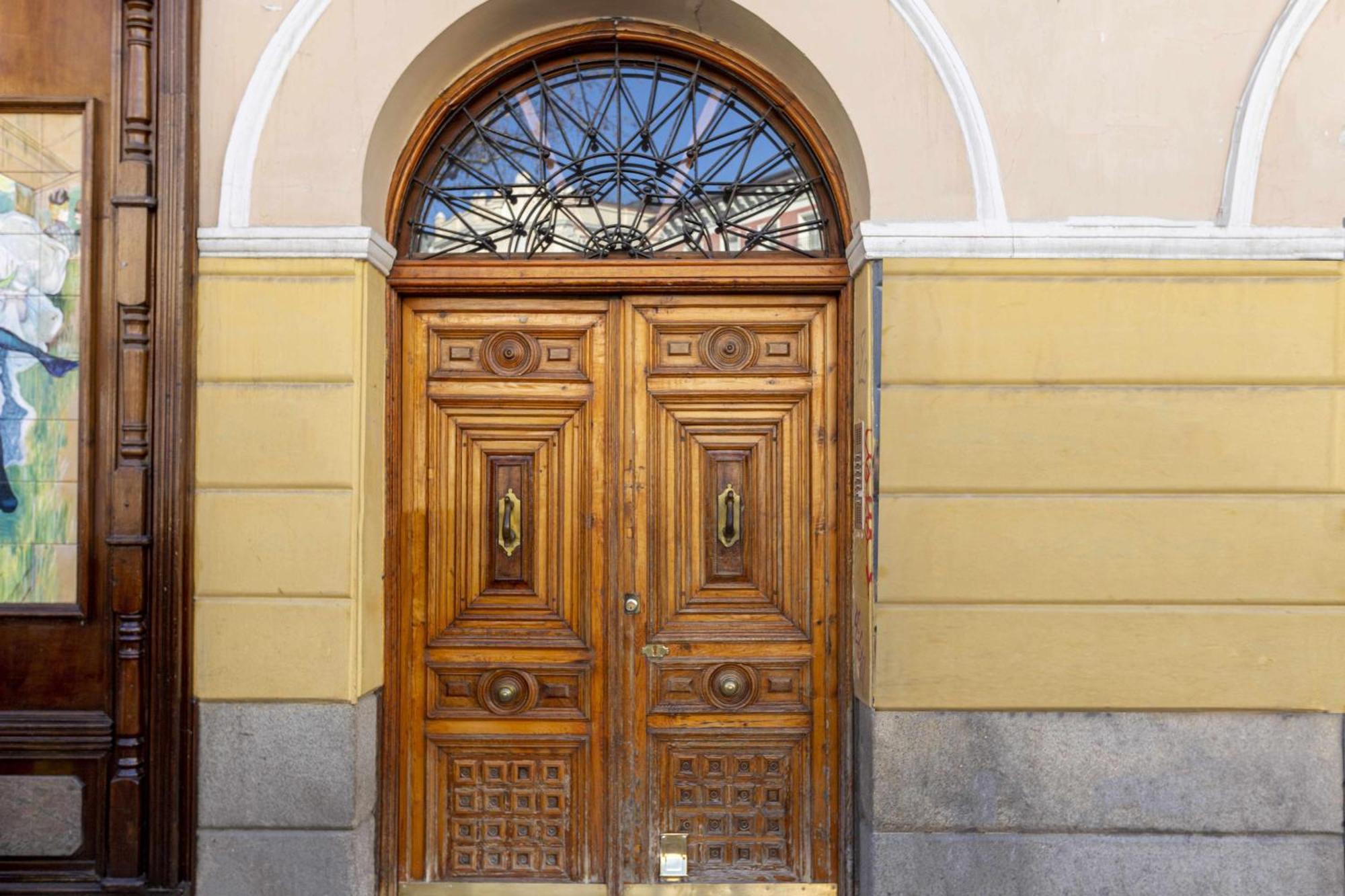 Sol Y Tirso Rooms Madrid Exterior foto