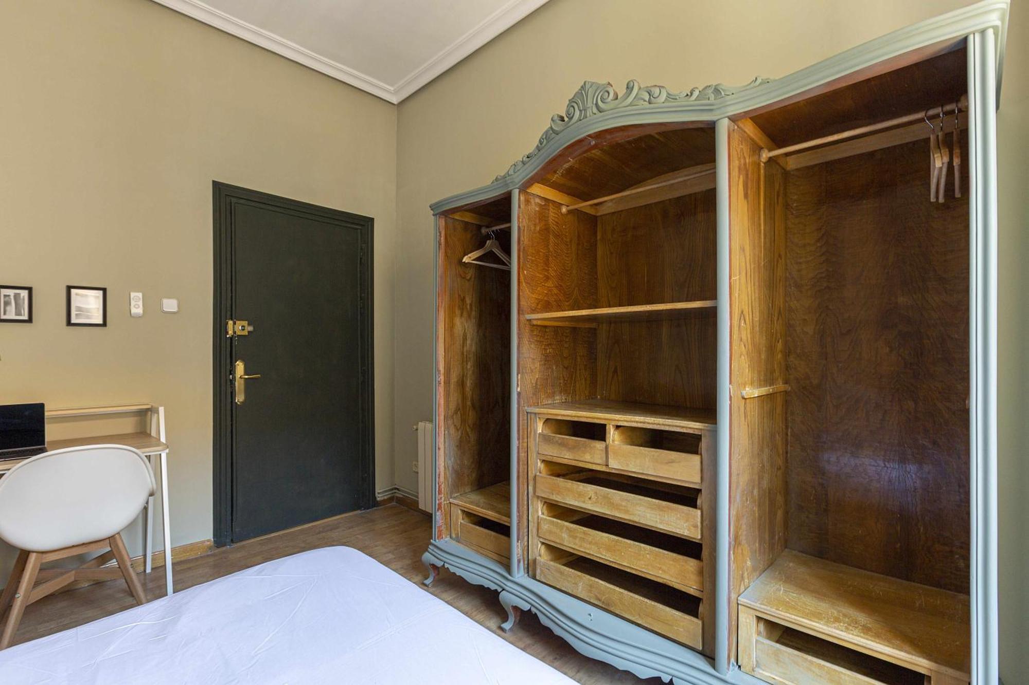 Sol Y Tirso Rooms Madrid Exterior foto